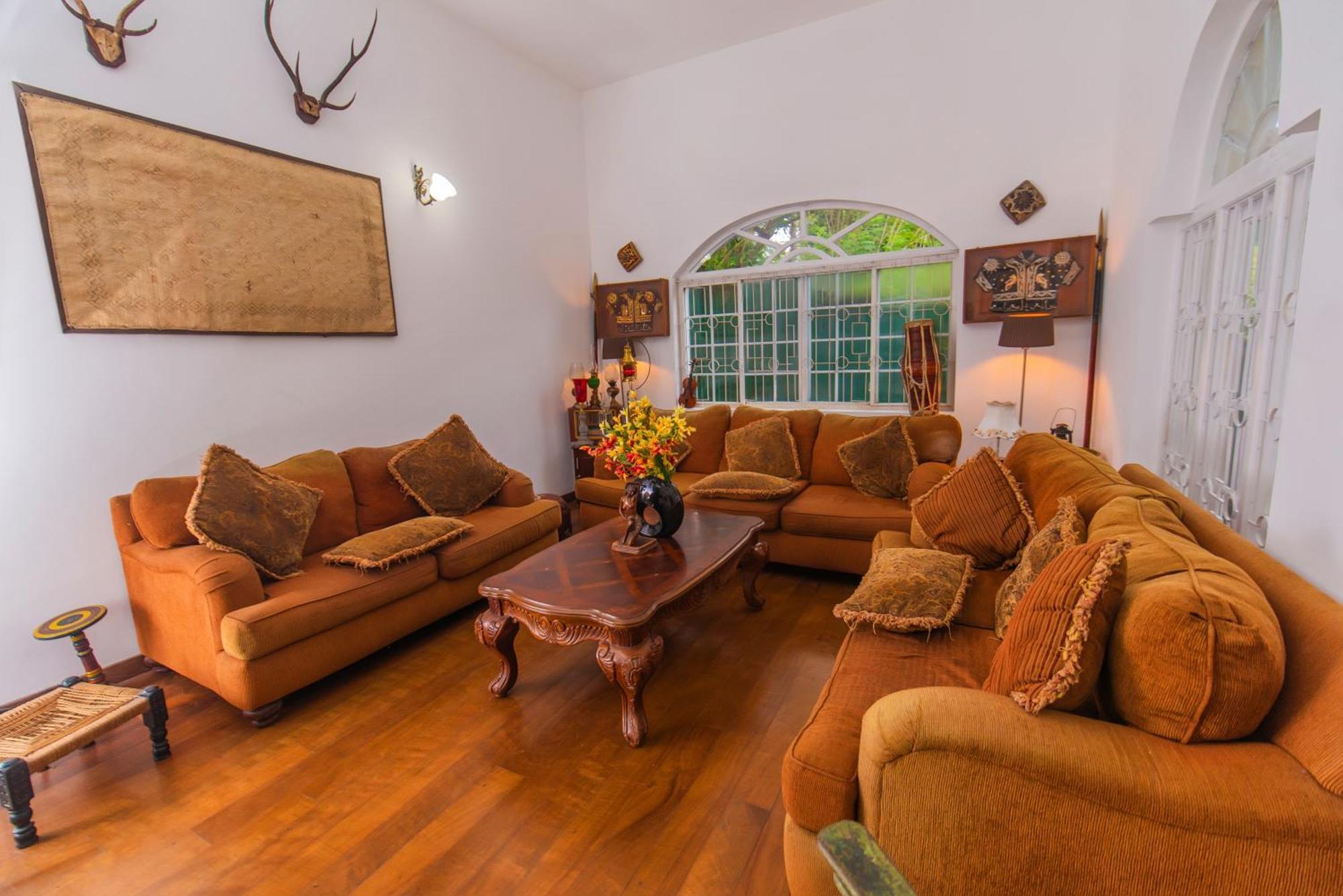 Chaminrich Villa Канди Екстериор снимка
