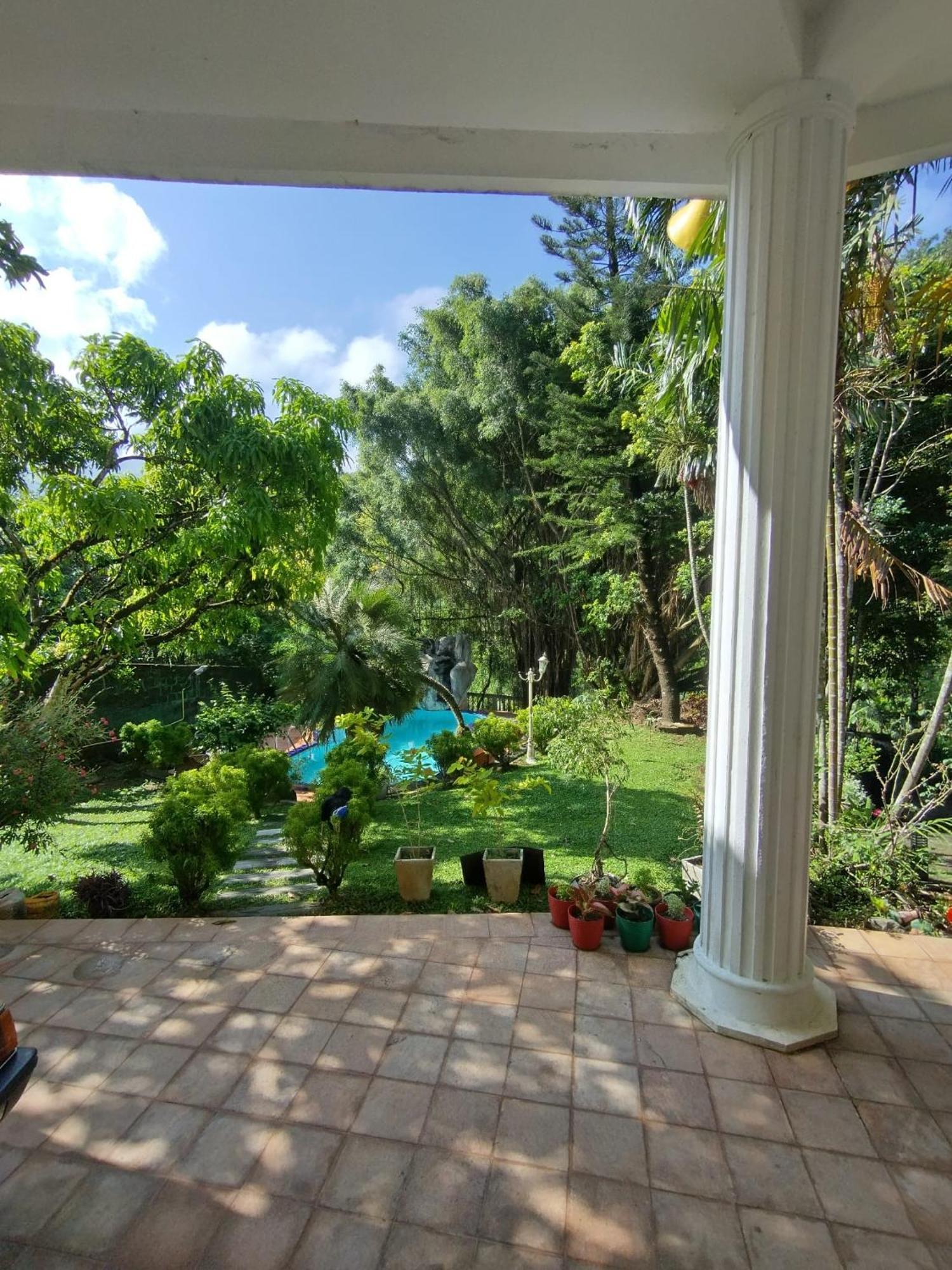 Chaminrich Villa Канди Екстериор снимка